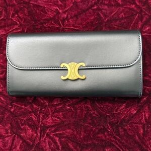 Authentic CELINE Large Wallet Triomphe 
in Shiny Calf Skin